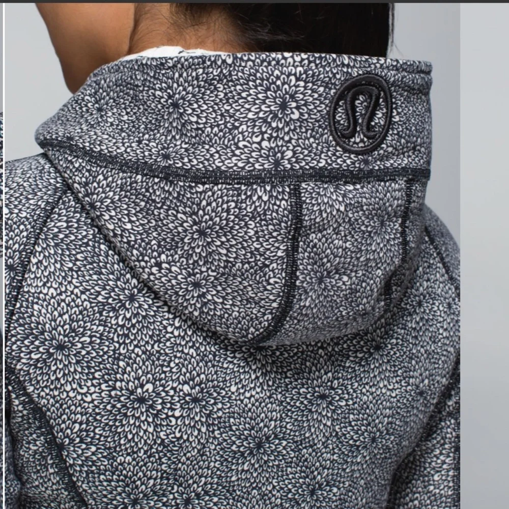 lululemon athletica Gray Scuba Hoodie Fleece Sweater - Picture 1 of 10